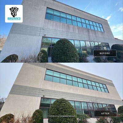 commercial pressure washing job in Nashville